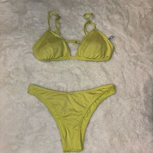 Green/yellow bikini